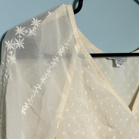 🕊️elegant crop top - Picture 2 of 4